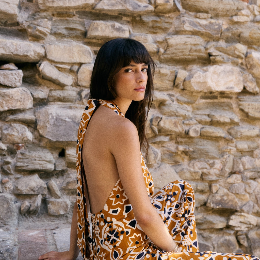 VESTIDOS Y JUMPSUITS