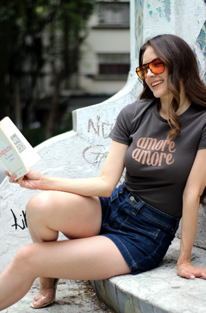 Playera Nicolette Mocha "AMORE AMORE" XS o S