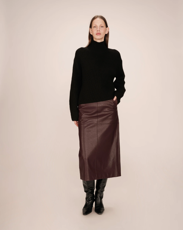 FALDA TUBO SIMIPIEL VINO SIRENA