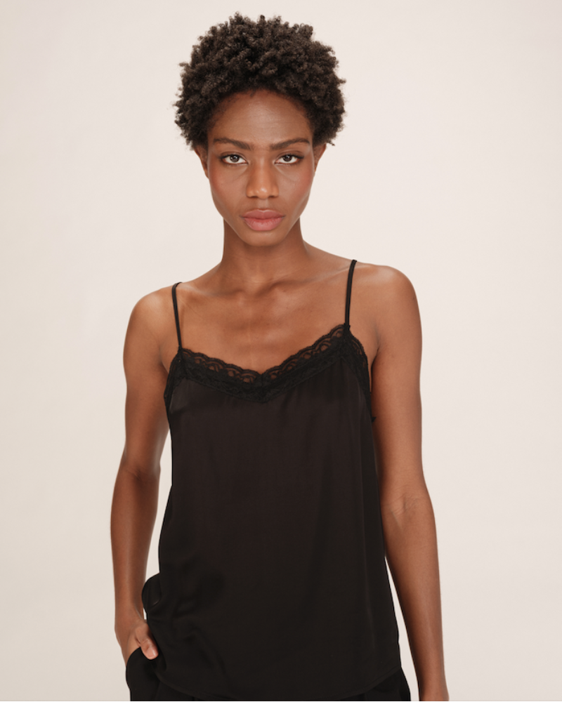 TOP LENCERO NEGRO TREFLE