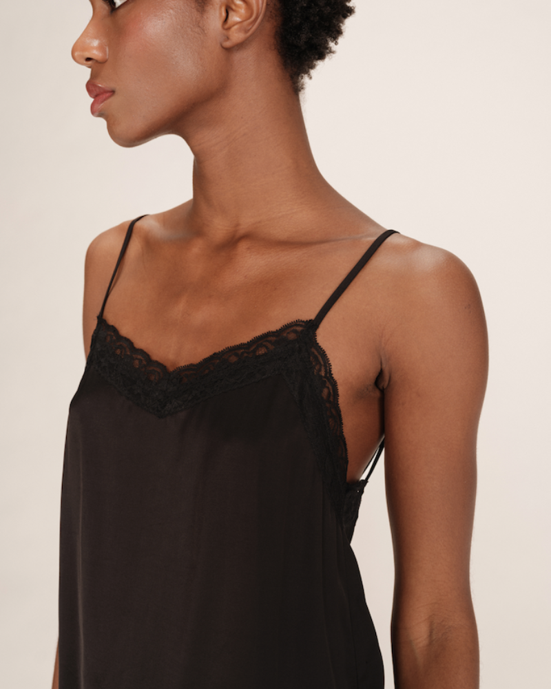 TOP LENCERO NEGRO TREFLE