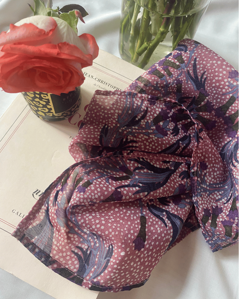 PAÑUELO ROSA FLORAL