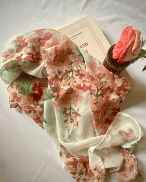 PAÑUELO GRANDE VERDE FLORAL